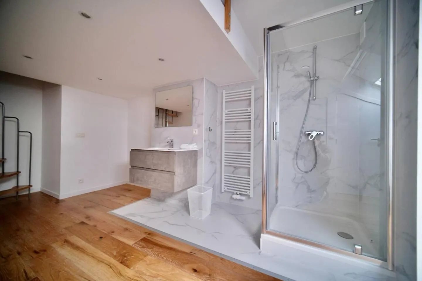 Smart Appart - Brussels North Bed and Breakfast België