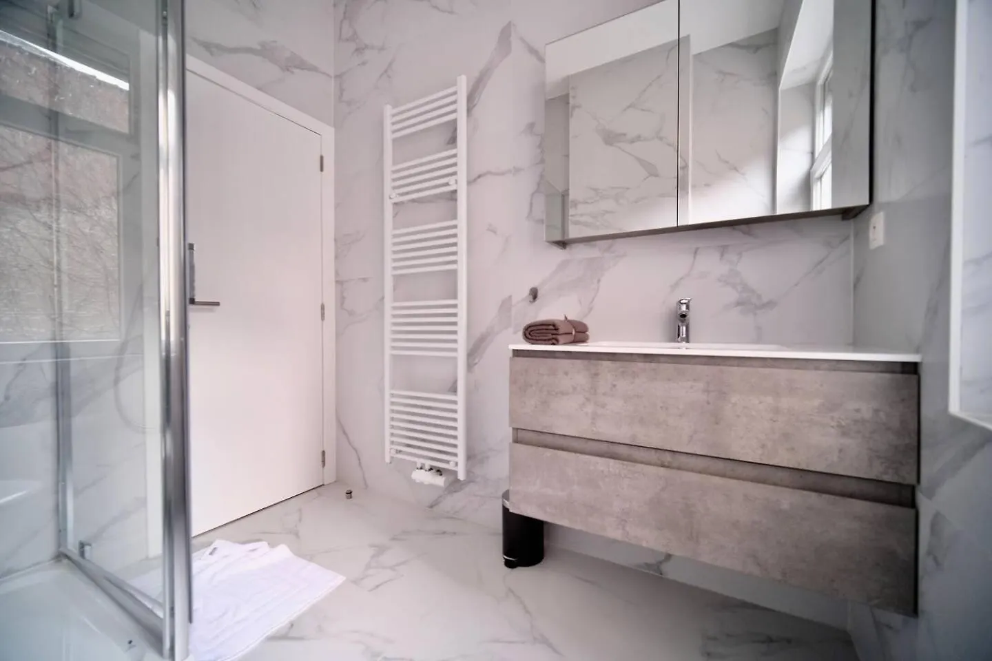 Smart Appart - Brussels North Bed & Breakfast