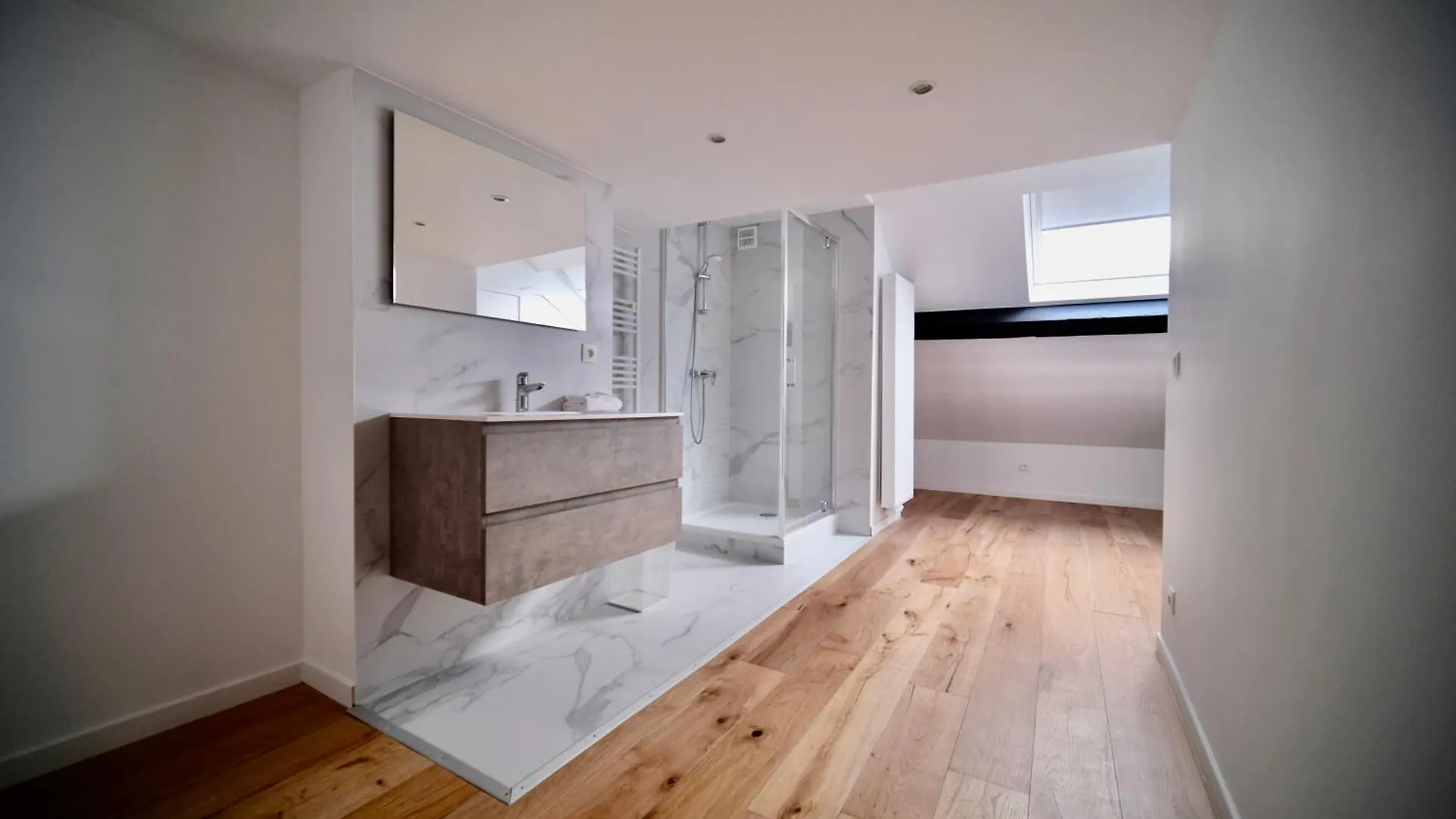Smart Appart - Brussels North Bed and Breakfast